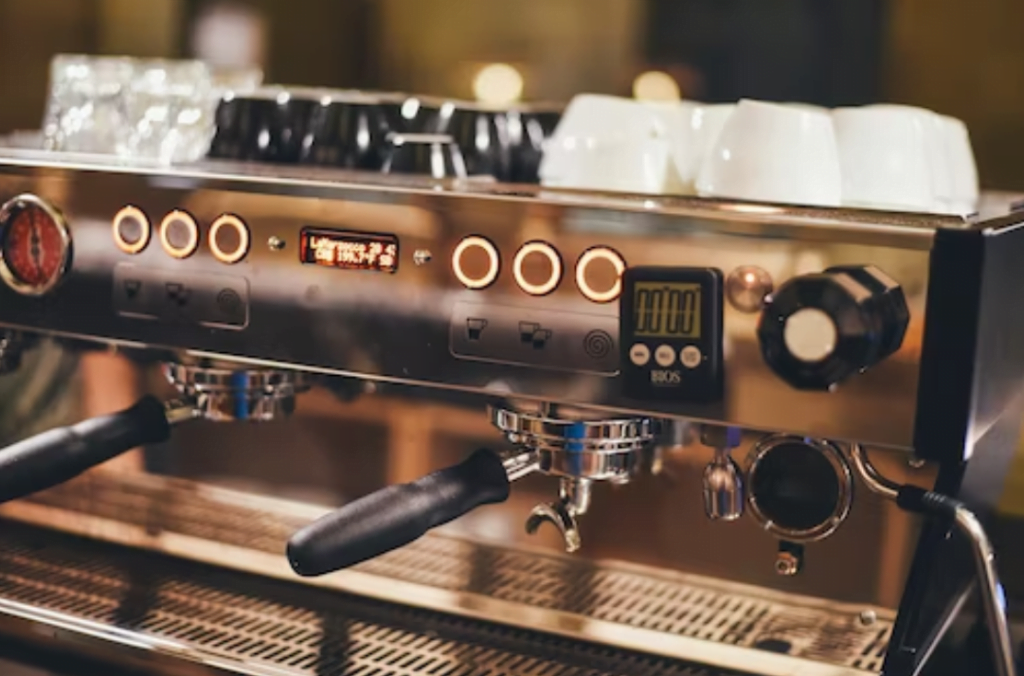 Exploring Edge Computing in IoT : The Fast Lane to Smart Technology 3 coffee maker
